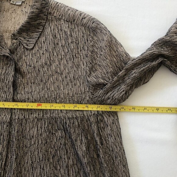 Neeru Kumar Women's Patterned Silk Blouse - Picture 9 of 9